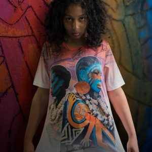 T-Shirt Pullover – Colorful Female Sculpture